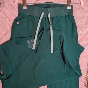 FIGS Amazon Green FIONlite Scrub Set - XS/XSP